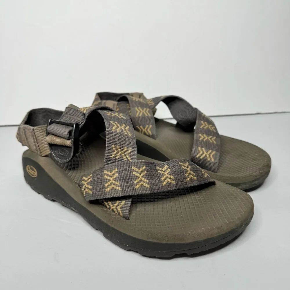 Chaco men’s size 9 sandals
